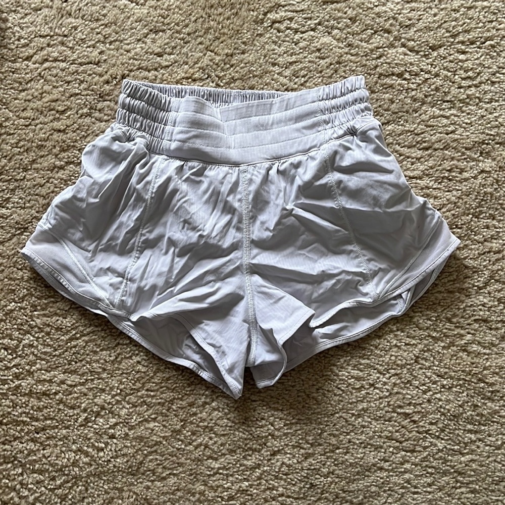 Lululemon Hottie Hot High Rise 2.5 inch